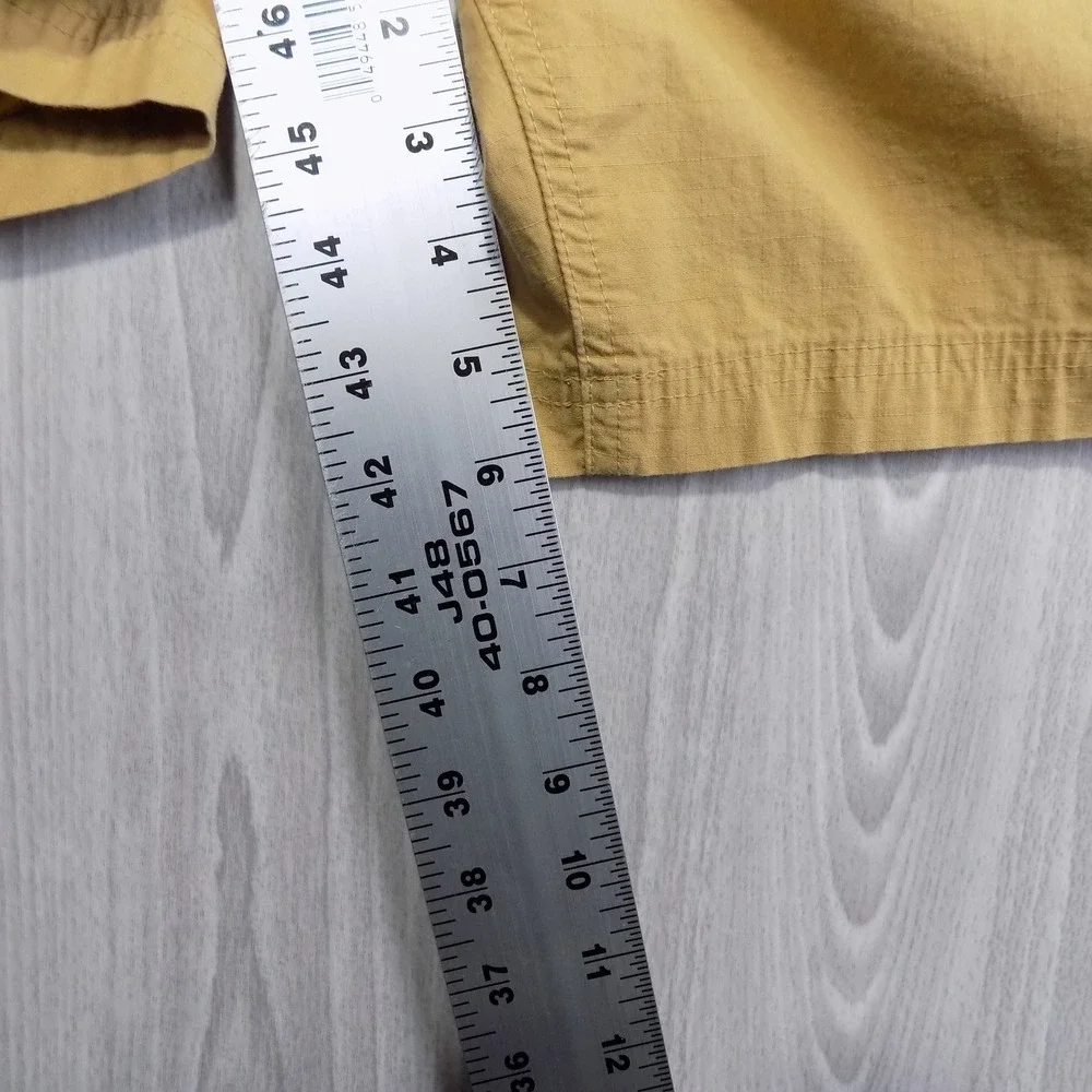 The North Face Mens Khaki Ripstop Cargo Hiking Shorts Built-In Belt Size L